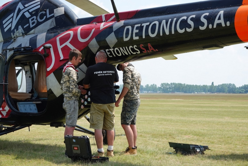  Špeciálne efekty a pyrotechnika - gal / AirShow - foto