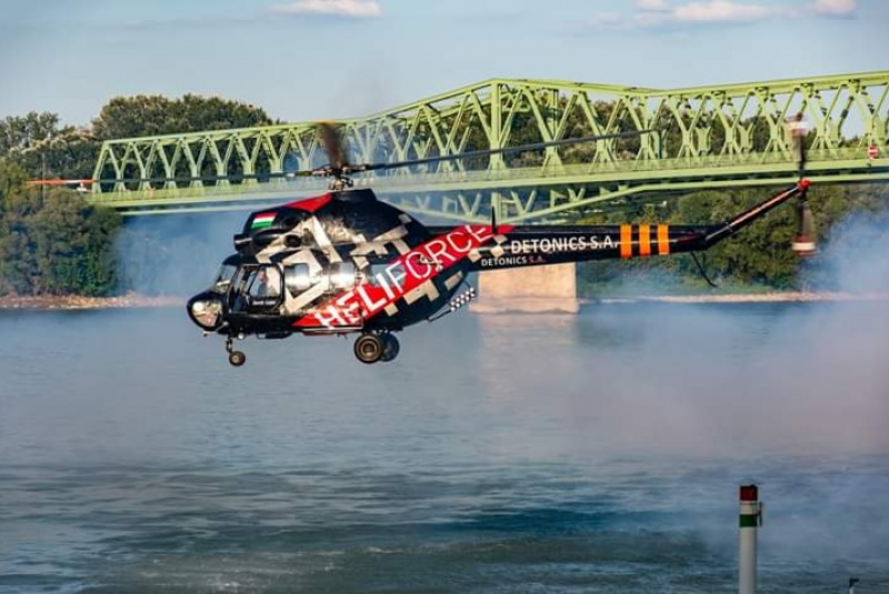  Špeciálne efekty a pyrotechnika - gal / AirShow - foto