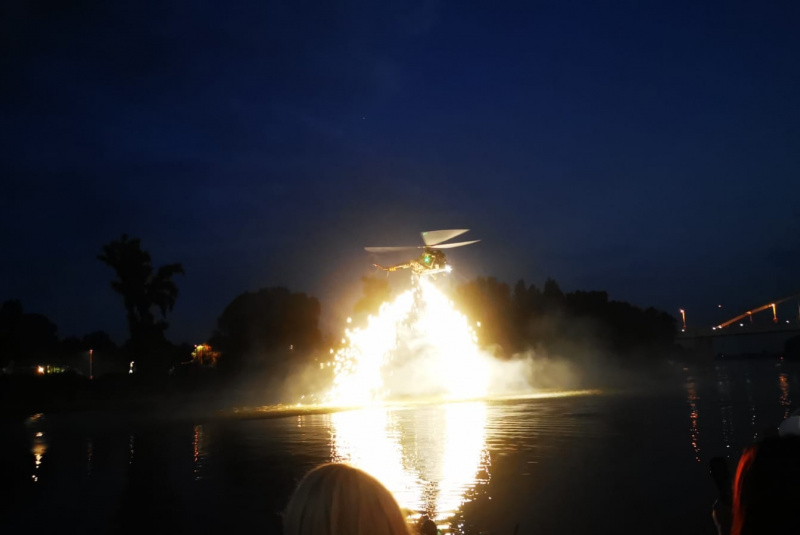  Špeciálne efekty a pyrotechnika - gal / AirShow - foto