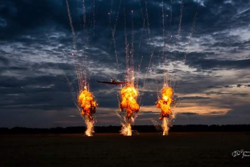  Špeciálne efekty a pyrotechnika - gal / HELIFORCE - foto