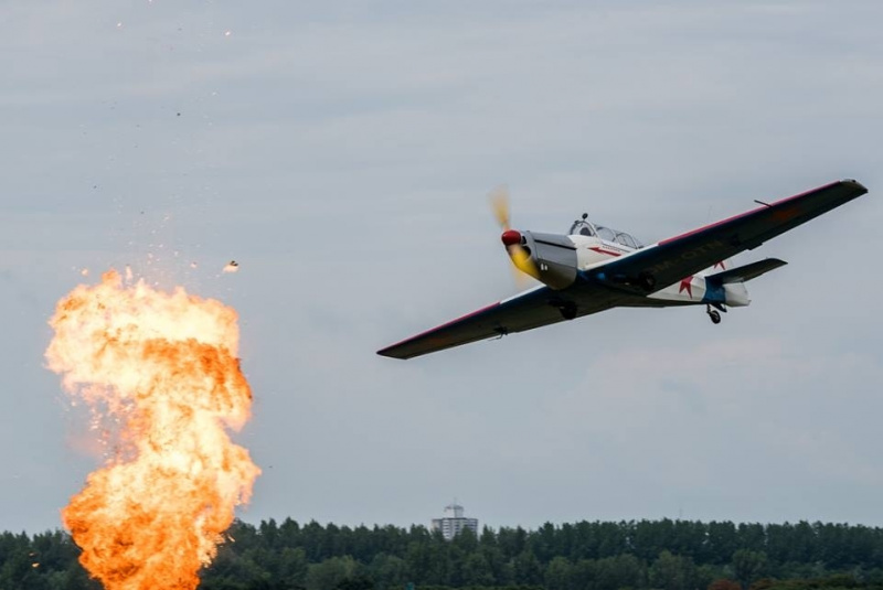  Špeciálne efekty a pyrotechnika - gal / HELIFORCE - foto