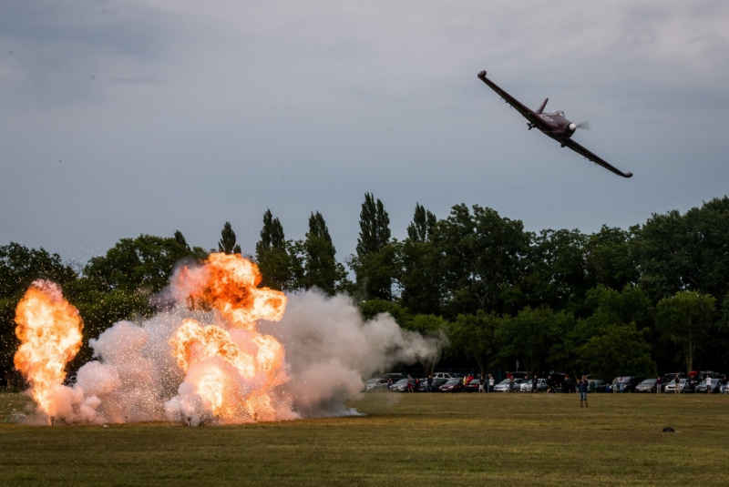  Špeciálne efekty a pyrotechnika - gal / HELIFORCE - foto