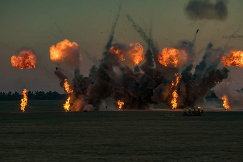  Špeciálne efekty a pyrotechnika - gal / HELIFORCE - foto